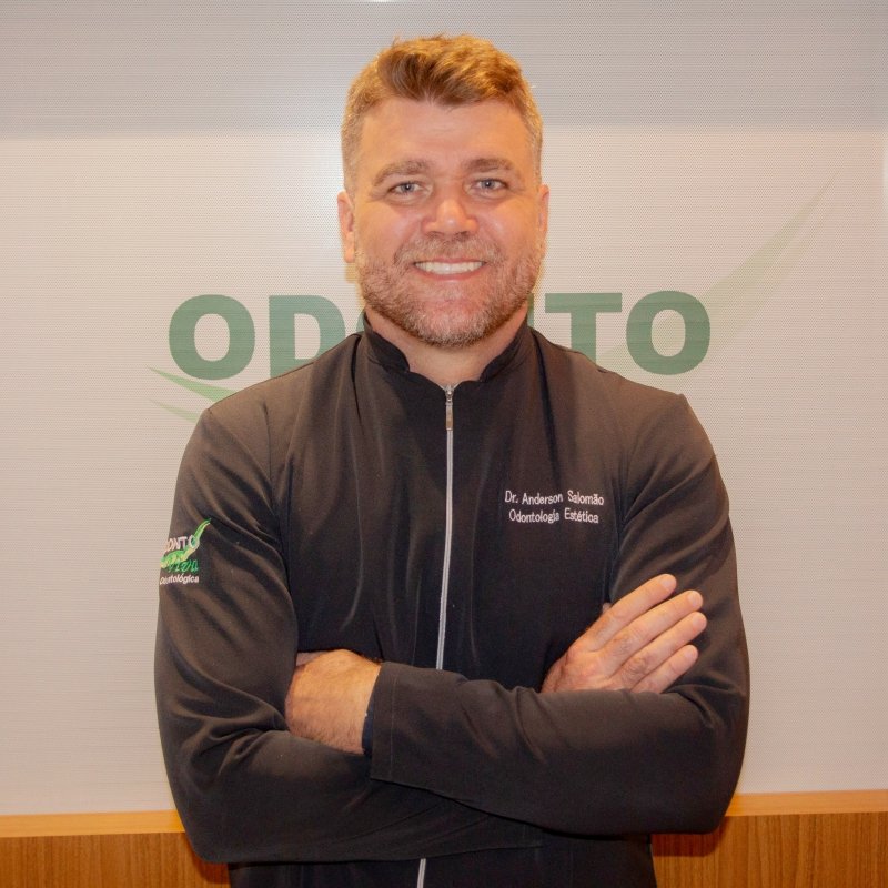 Dr. Anderson Laignier Salomão | CRO/MG 28607